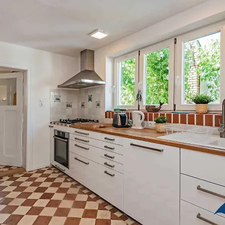 Schoene Haus Apartment